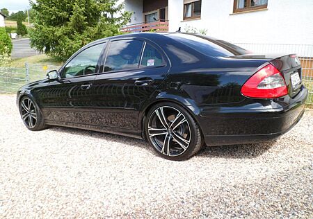Mercedes-Benz E 200 KOMPRESSOR CLASSIC Classic