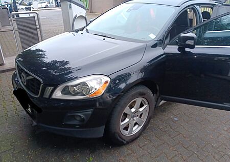 Volvo XC 60 XC60 2.4D AWD Momentum Geartronic Momentum