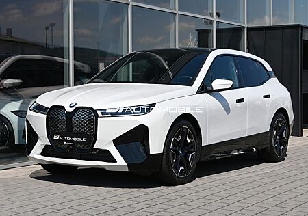 BMW iX xDrive50 °AHK°AMIDO°LUFTFEDERUNG°PARKING PROF