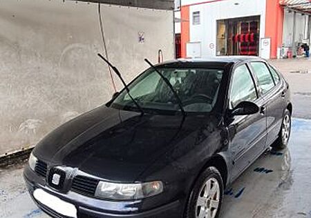 Seat Leon 1,6 16V Stella Stella