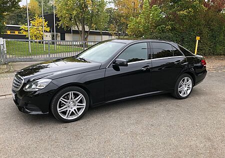 Mercedes-Benz E 250 ELEGANCE Autom. ELEGANCE