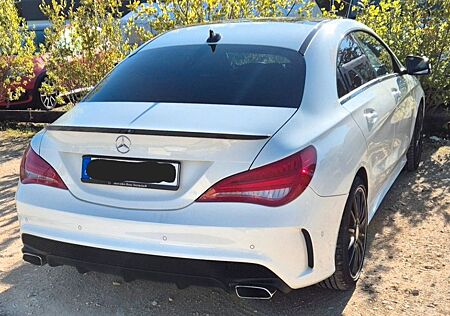 Mercedes-Benz CLA 250 DCT 4MATIC AMG Line Keyless Go + Standh.