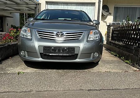 Toyota Avensis Combi Sol 1.8 Valvematic Multidrive ...