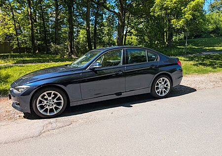 BMW 320i Modern Line Modern Line