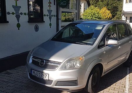 Opel Zafira 1.8 -