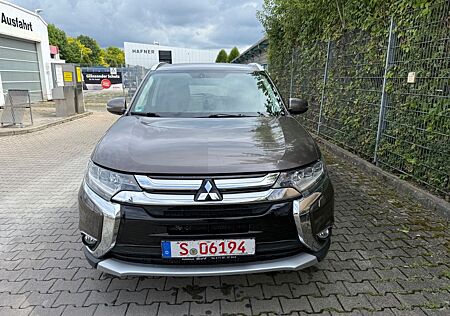 Mitsubishi Outlander SUV-Star+ 4WD