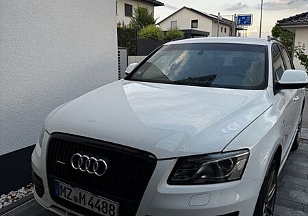 Audi Q5 S-Line - 2.0 TFSI 132kW quattro