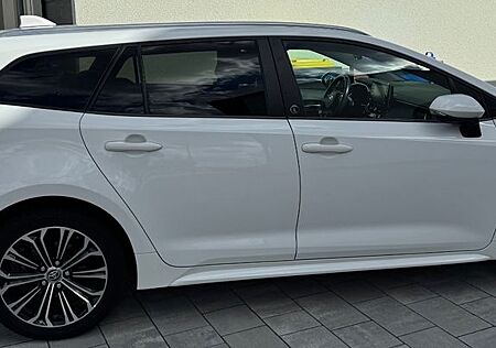 Toyota Corolla 1,8 Hybrid Team DE Technikpaket Garantie