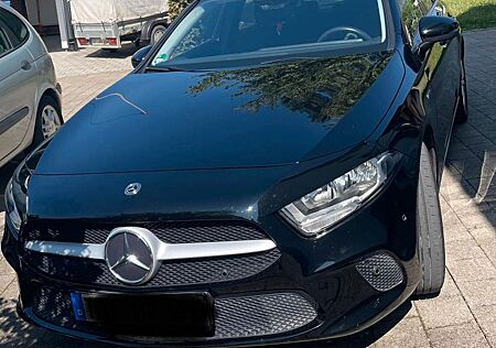 Mercedes-Benz A 250 e DCT -