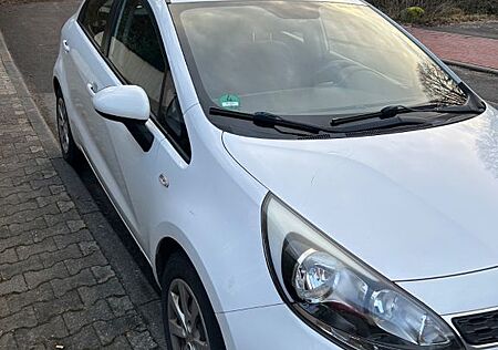 Kia Rio 1.4 CRDi FIFA WORLD CUP EDITION FIFA WOR...