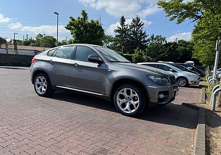 BMW X6 xDrive40d ACC Navi Softclose AHK