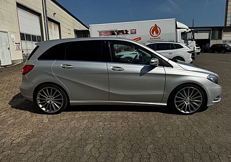 Mercedes-Benz B 220 19 Zoll Sportpaket 4Matic Standh Tempomat