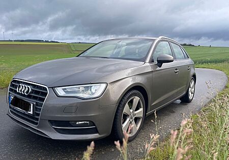 Audi A3 2.0 TDI S tronic Ambiente Sportback Ambiente
