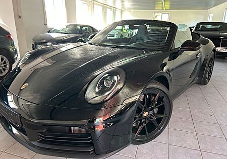 Porsche 992 .2 CABRIO ALLBLACK BOSE SPABG SPOSI GTLKR TOP