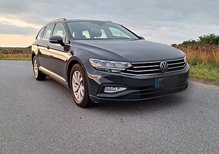 VW Passat Variant Volkswagen 2.0 TDI SCR Variant -