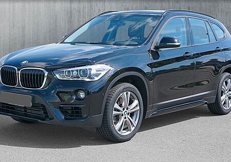 BMW X1 xDrive20i Sport Line LED Pano.Dach Navi Shz