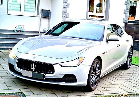 Maserati Ghibli 3.0 V6 460PS!! Automatik RWD