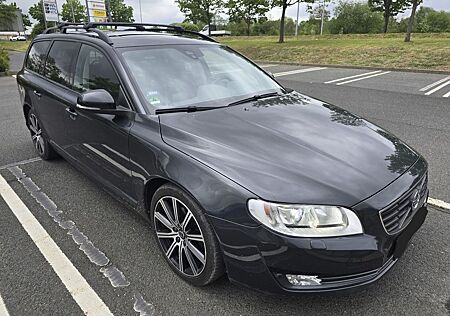 Volvo V70 D4 Black Edition, 12fach bereift