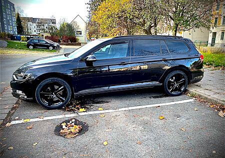VW Passat Variant Volkswagen 2.0 TDI SCR DSG Trendline Var...