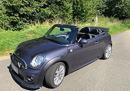 Mini Cooper Cabrio John Cooper Works Ausstattung