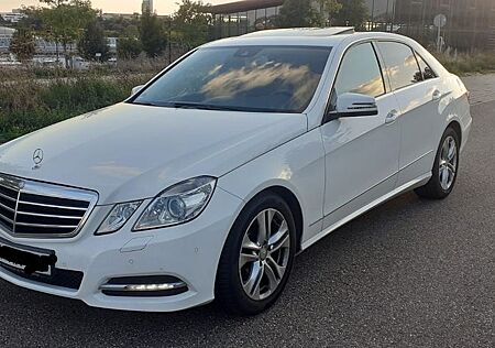 Mercedes-Benz E 200 BlueEFFICIENCY AVANTGARDE AVANTGARDE