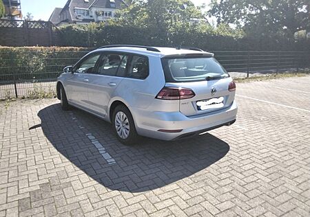 VW Golf Volkswagen 1.0 TSI OPF UNITED Variant UNITED