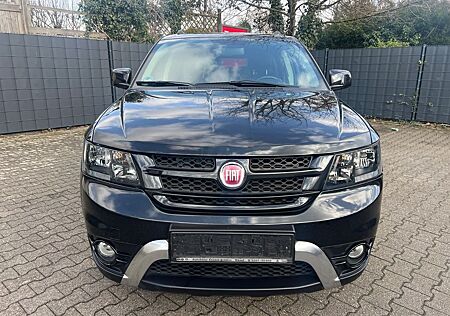 Fiat Freemont 2.0 Cross AWD"NAVI"DVD"TV"LEDER"PDC!!!