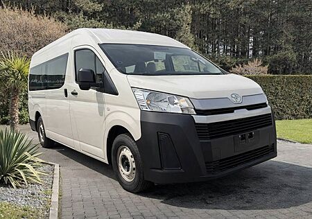 Toyota Hiace 2.8 DLX 13 Sitzer