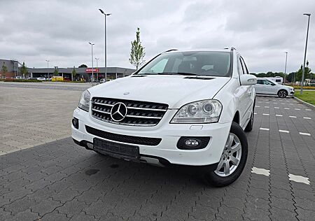 Mercedes-Benz ML 320 CDI 4MATIC,LEDER,NAVI,XENON,EGSD,AHK