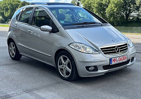 Mercedes-Benz A 200 A200*Xenon*Automatik*PDC*Pano*KLIMA*Scheckheft*