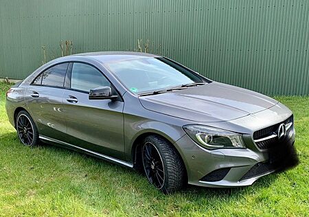 Mercedes-Benz CLA 200 Urban Urban