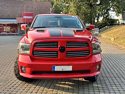 Dodge Ram 1500 Sport Crew Cab (günstig mit Gas fahren)