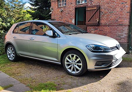 VW Golf Volkswagen 1.5 TSI ACT DSG Highline