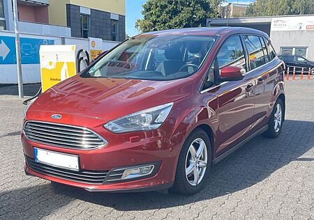 Ford Grand C-Max Titanium