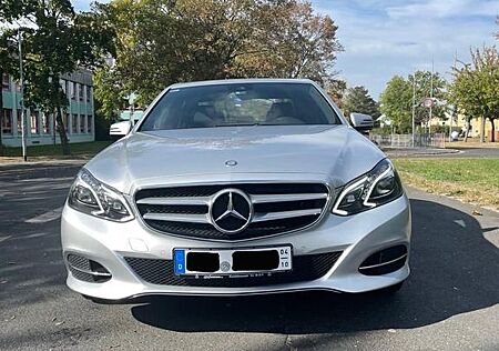 Mercedes-Benz E 200 CDI BlueEFFICIENCY AVANTGARDE SAISONAUTO