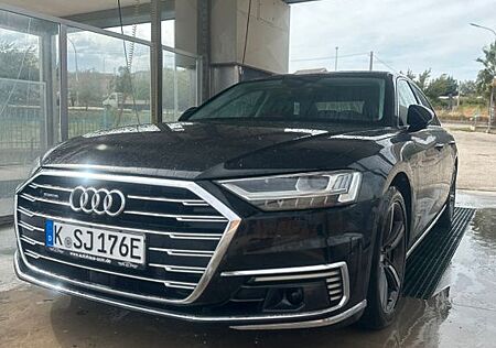 Audi A8 60 TFSI e quattro tiptronic