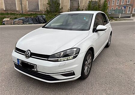 VW Golf Volkswagen 1.0 TSI BMT Comfortline KAMERA/NAVI/CARPLAY