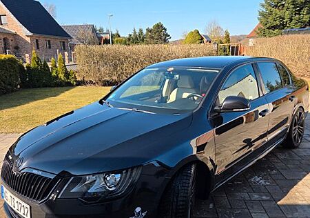 Skoda Superb 3.6 V6 DSG 4x4 Elegance Elegance