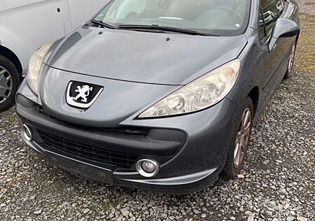 Peugeot 207 CC Cabrio-Coupe Filou