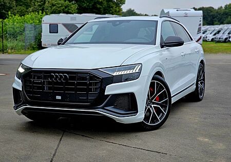 Audi Q8 60 TFSIe quattro tiptronic S-Line