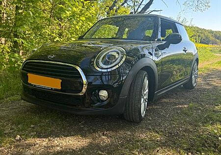 Mini Cooper AppleCarPlay/LED/SHZ/Sportsitze