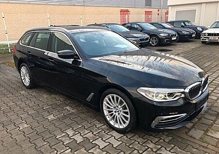 BMW 520i Touring - Luxury Line