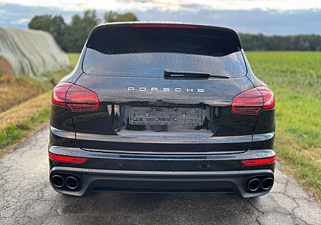 Porsche Cayenne FACELIFT PANO LED KAMERA LUFT 21 ZOLL