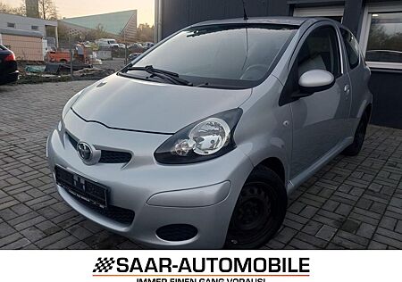 Toyota Aygo (X) AYGO 1,0 KLIMA 1. HAND 68 PS