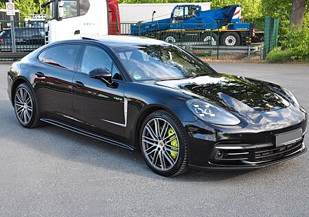 Porsche Panamera 4E-Hybrid Executive, extra Lang Version