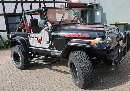 Jeep Wrangler Oldtimer mit H Zulassung TOP 2.5 -