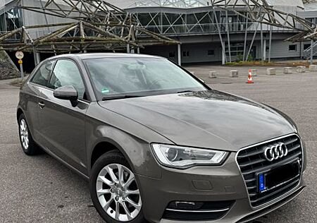 Audi A3 1.2 TFSI - TOP GEPFLEGT & TOLLE AUSSTATTUNG!