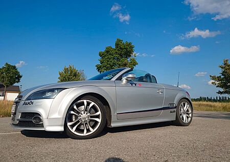 Audi TTS Roadster 2.0 TFSI quattro -Schöner Zustand