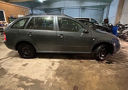 Skoda Fabia Combi 1.4 BITTE BESCHREIBUNG LESEN!