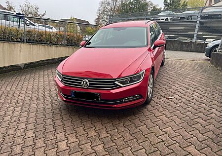 VW Passat Variant Volkswagen 1.6 TDI SCR DSG Trendline Var...